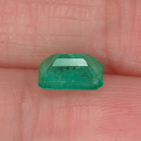 Esmeralda verde natural 0,87ct, corte esmeralda, I1