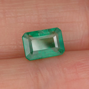 Esmeralda verde natural 0,94ct, corte esmeralda, SI-I1