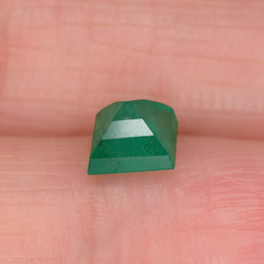 Esmeralda verde natural 0,75ct, quadrado, I1