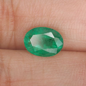 Esmeralda verde natural 1,05ct, corte oval, SI-I1