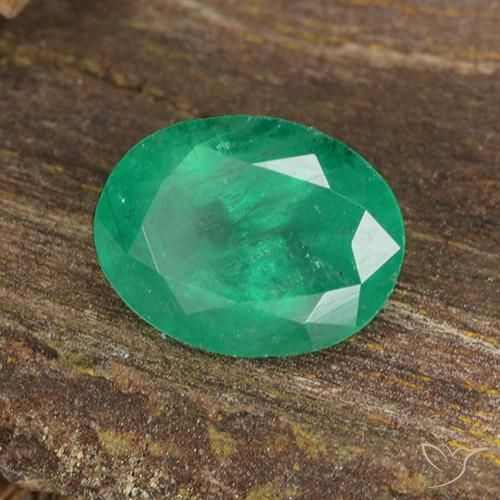 Esmeralda Jade verde Natural 1.07ct, oval, I1