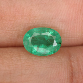 Esmeralda verde natural 1,33ct, corte oval, SI-I1