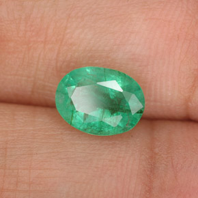 Esmeralda verde natural 1,33ct, corte oval, SI-I1