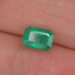 Esmeralda verde natural 0,58ct, corte esmeralda, SI-I1