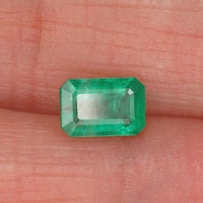 Esmeralda verde natural 0,53ct, corte esmeralda, SI-I1