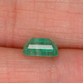 Esmeralda verde natural 0,53ct, corte esmeralda, SI-I1