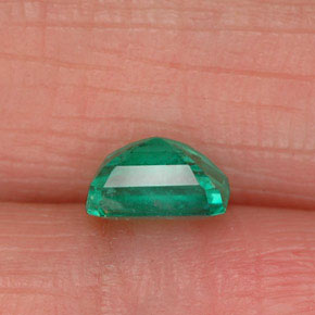 Esmeralda verde natural 0,68ct, corte esmeralda, SI-I1