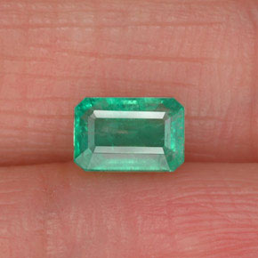 Esmeralda verde natural 0,72ct, corte esmeralda, SI-I1
