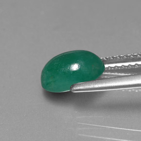 Esmeralda verde natural 1,70ct, corte oval, translúcido