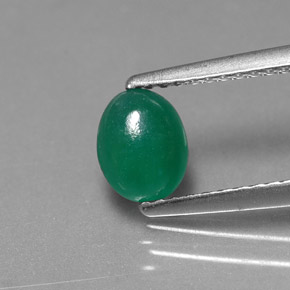 Esmeralda verde natural 0,69ct, corte oval, translúcido