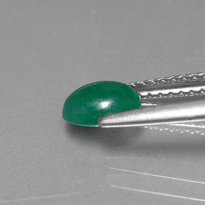 Esmeralda verde natural 0,69ct, corte oval, translúcido
