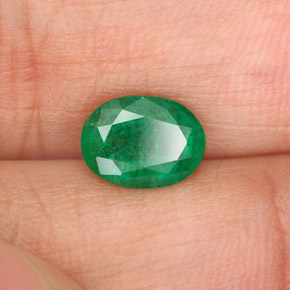Esmeralda verde natural 1,09ct, corte oval, I1