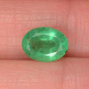 Esmeralda Verde Natural 1.17ct, Corte Oval, SI-I1