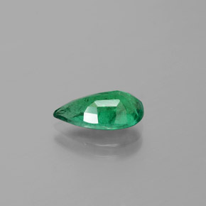 Esmeralda Verde Natural 1.92ct, Formato de pêra, VS-SI
