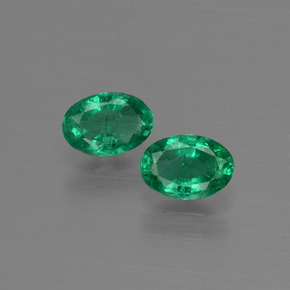 Pedras preciosas de esmeralda verde natural de  ct, corte oval, SI