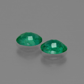 Pedras preciosas de esmeralda verde natural de  ct, corte oval, SI