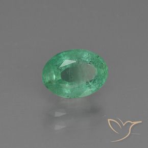 Esmeralda Verde médio Natural 0.95ct, oval, SI