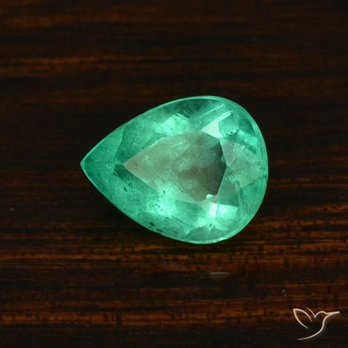 Esmeralda Verde Frio Natural 1.58ct, Formato de pêra, SI-I1