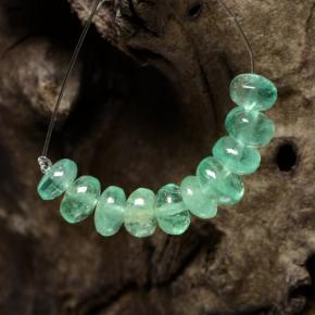 Pedras preciosas de esmeralda verde natural de 3,79 ct, forma extravagante, translúcido