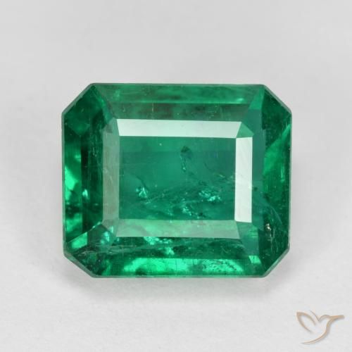Esmeralda lapidada em octógono de 3,86 quilates, 10,1 x 8,6 mm da Zâmbia, Photo A