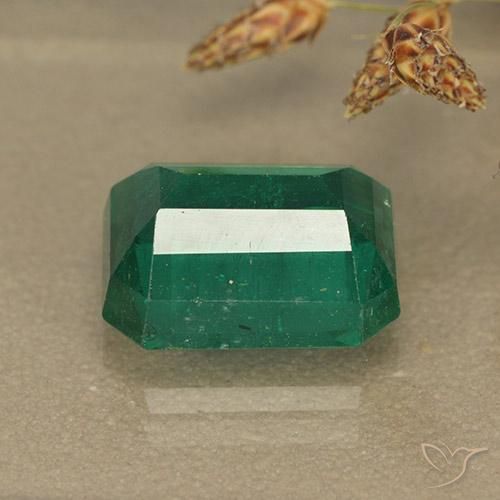 Esmeralda verde elétrico Natural 4.82ct, Corte Octógono / Esmeralda, VS-SI