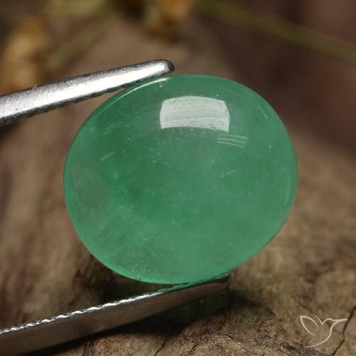 Esmeralda Verde claro Natural 6.26ct, oval, Translúcido