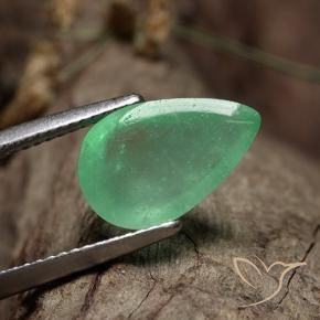 Esmeralda verde pistache Natural 4.31ct, Formato de pêra, Translúcido