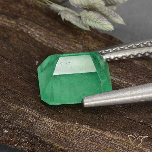 Esmeralda Luz verde Natural 1.77ct, Corte Octógono / Esmeralda, VS-SI
