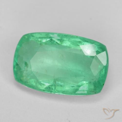 Esmeralda Luz verde Natural 2.31ct, Almofada, SI-I1
