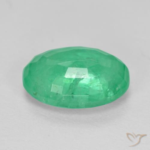 Esmeralda Verde claro Natural 2.67ct, oval, I1