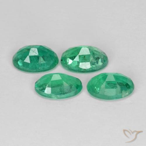 Pedras preciosas de Esmeralda Verde médio natural de 1.73 ct, oval, VS-SI