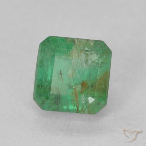 Esmeralda verde pistache Natural 0.72ct, Corte Octógono / Esmeralda, SI