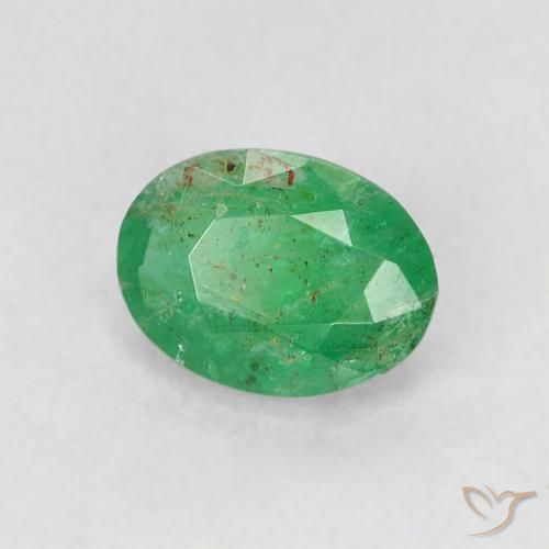 Esmeralda Verde claro Natural 0.57ct, oval, SI