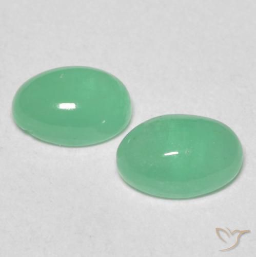 Pedras preciosas de Esmeralda Verde médio natural de 0.78 ct, oval, Translúcido