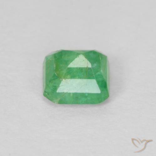 Esmeralda verde pistache Natural 0.27ct, Corte Octógono / Esmeralda, SI