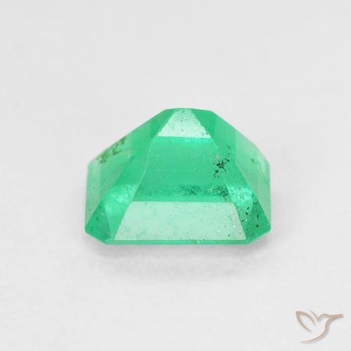 Esmeralda Verde claro Natural 0.63ct, Corte Esmeralda, VS-SI