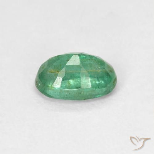 Esmeralda Verde claro médio Natural 0.50ct, oval, SI