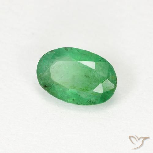 Esmeralda Verde médio Natural 0.51ct, oval, SI