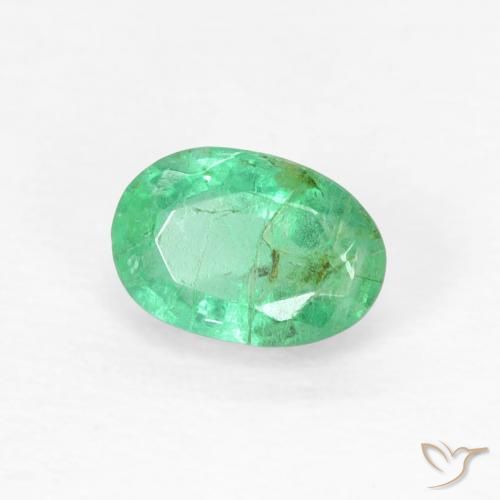 Esmeralda Luz verde Natural 0.50ct, oval, SI