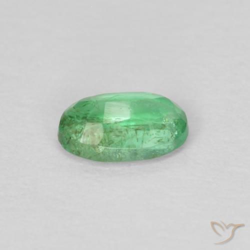 Esmeralda Verde amarelado claro Natural 0.21ct, oval, VS-SI