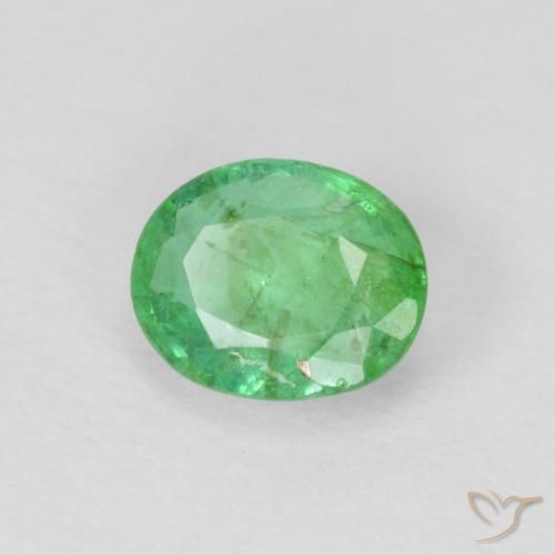 Esmeralda Verde amarelado Natural 0.40ct, oval, VS-SI
