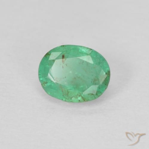 Esmeralda verde natural 0,31ct, corte oval, VS-SI