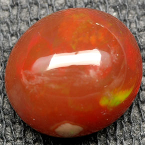 Opala de fogo multicolorido natural 2,05ct, corte oval, opaco