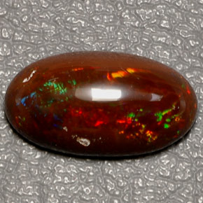 Opala de fogo multicolorido natural 5,06ct, corte oval, opaco