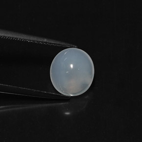 Opala de fogo branco natural 2,09ct, corte oval, transparente