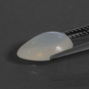 Opala de fogo branco natural 2,33ct, formato de pêra, transparente