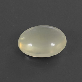 Opala de fogo branco natural 2,75ct, corte oval, transparente