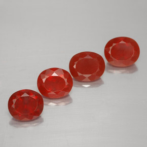 Pedras preciosas de Opala de Fogo vermelho médio natural de 3.39 ct, Corte Oval, Transparente