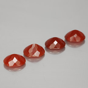 Pedras preciosas de opala de fogo vermelho natural de 3,67 ct, corte oval, transparente