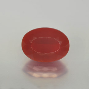 Opala de fogo vermelho natural 1,90ct, corte oval, translúcido